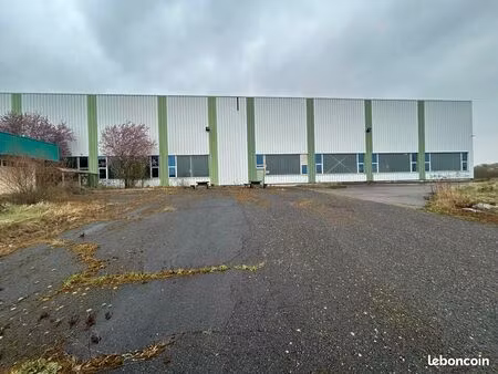 local d'activité 10 245 m²