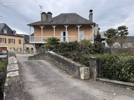 lasseube : maison de caractère 140 m² – 4 chambres – balcon sur la baïse