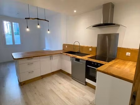 f2 56 m²  appartement lumineux – hyper centre