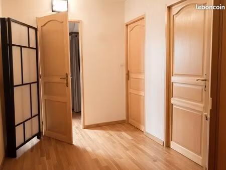 t3 bis lumineux 76m² - dpe c - garage  balcon - idéal famille ou colocation (lille 3)