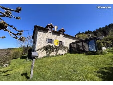 propriété 8 pièces 323 m²