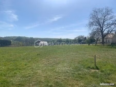 terrain 1 425 m² surgy
