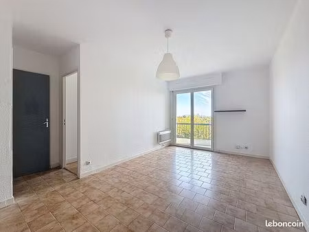 studio 2 pièces 32 m²