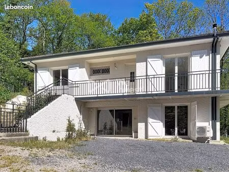 maison 6 pièces 140 m²