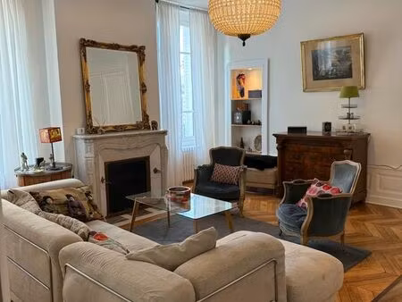 clermont-ferrand centre – appartement de caractère lumineux t5 – 116 m² – 3 chambres