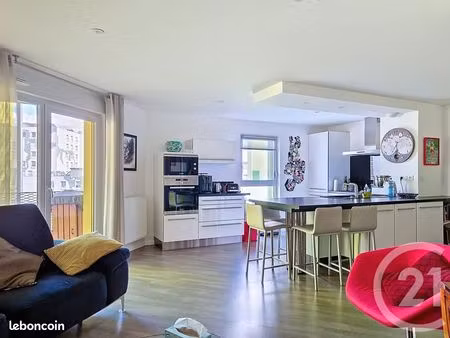 appartement 4 pièces 80 m²