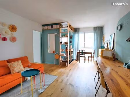 appartement f2 meublé   avec balcon   proche gare et centre-ville   vue sur canal