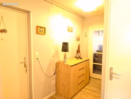 appartement t3 pmr récent