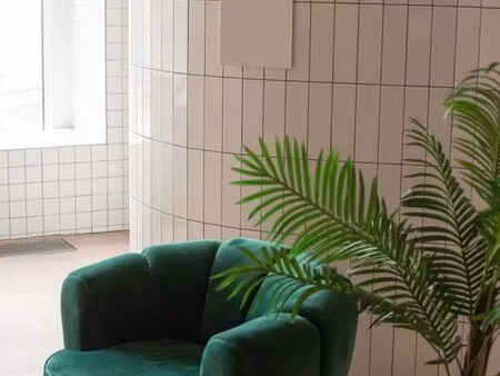 local commercial 800 m² vannes