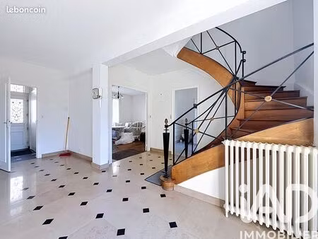 maison familiale 5 pièces 136 m²