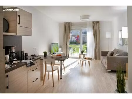 studio 2 pièces 49 m²