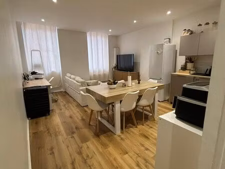 t2 refait à neuf - centre ville chalon sur saone - quartier cathédrale