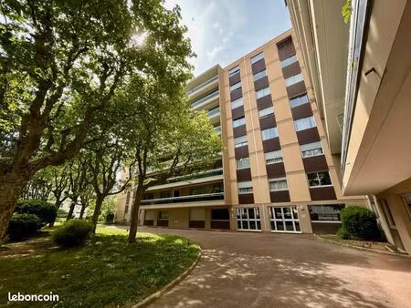 appartement 3 pièces 75 m²