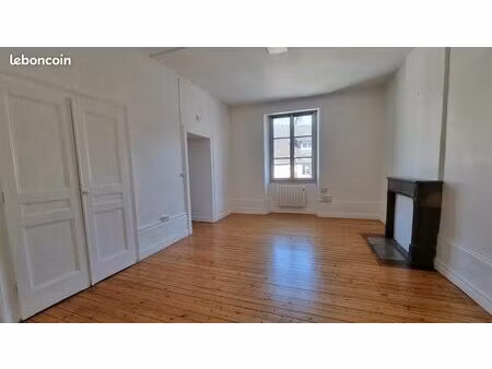 appartement 2 pièces 63 m²