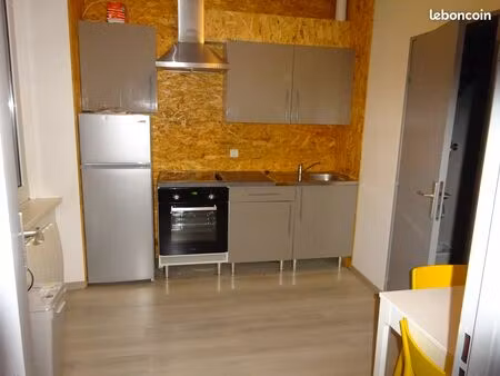 loue beau f1 meublé proche centre ville  fac et tram