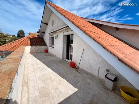 grand appartement t4 superbe vue  faibles charges