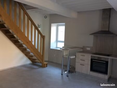 la guiche- centre bourg - app f2 triplex