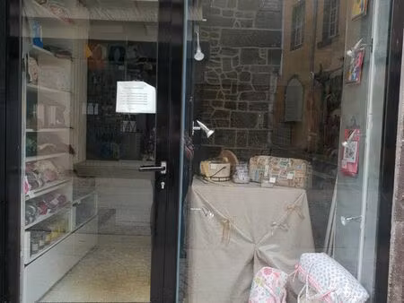 vends mercerie et service retouches