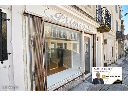 local commercial 16 m² châtel-guyon