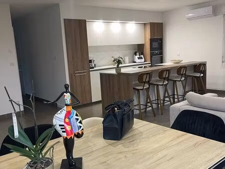 ? maison de plain-pied – 96 m² – terrain avec potentiel piscine