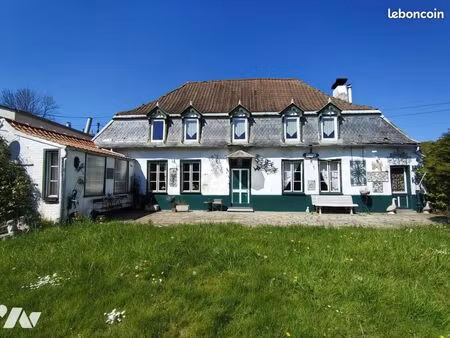 maison 7 pièces 179 m²