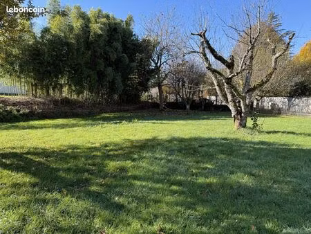 terrain 1252 m² senozan