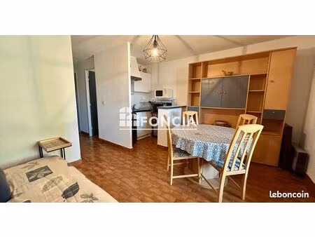 studio cabine proche commerces