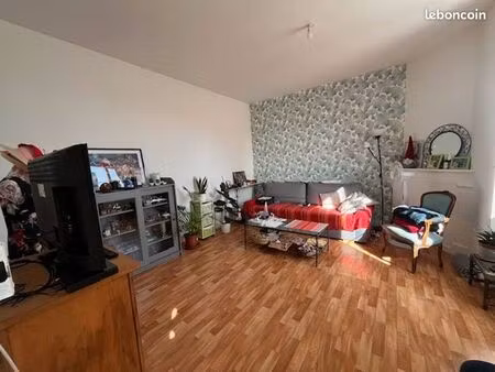 immeuble 600 m² bidache