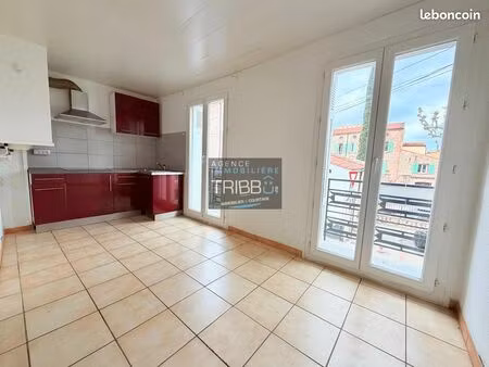 immeuble 9 pièces 150 m²