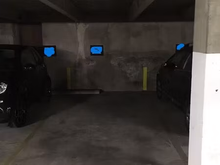 place de parking dans résidence sécurisée au gros caillou à la croix rousse