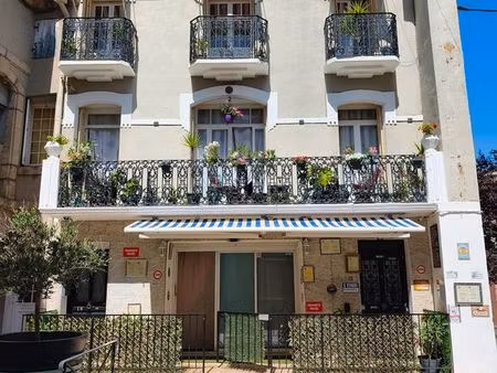 vend appartement climatisées et meublé dans maison de village divisibles en deux parties d