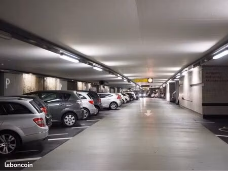 place de parking en sous sol