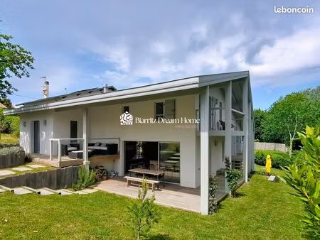 maison 6 pièces 172 m²