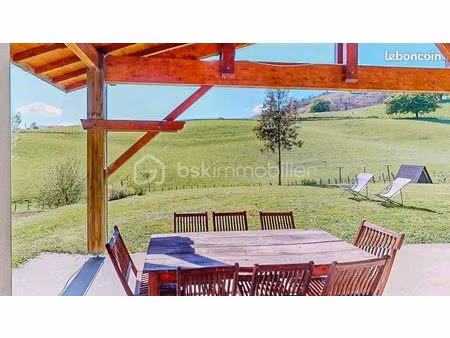 maison 7 pièces 201 m²