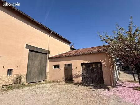 grange 6 pièces 263 m²