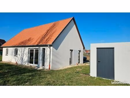 maison d'architecte plein pied  en prête a décorer