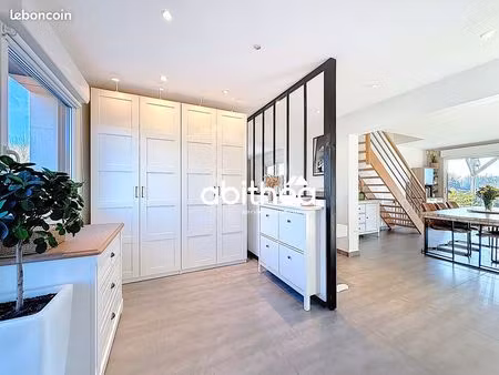 maison 8 pièces 171 m²