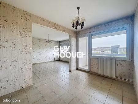 appartement 5 pièces 94 m²