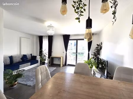 triplex 5 pièces 96 m²