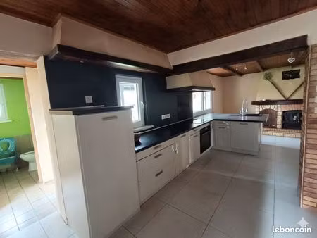 maison 6 pièces 145 m²