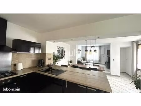 maison 5 pièces 126 m²