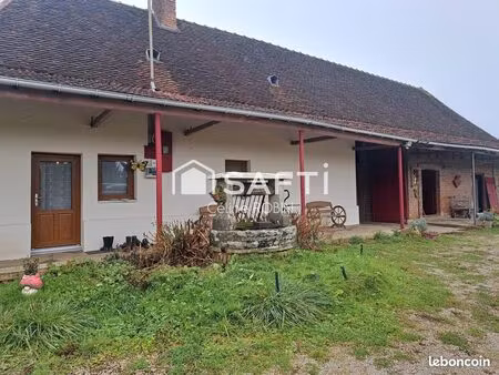 propriété 4 pièces 104 m²