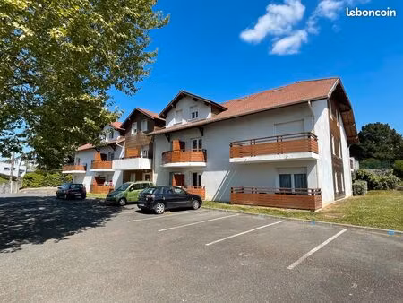 appartement t2 bis avec balcon et parking