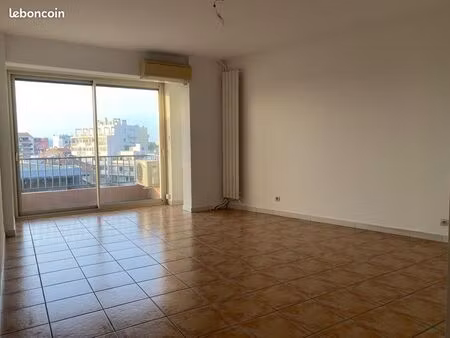 appartement 3 pièces à vendre place de catalogne