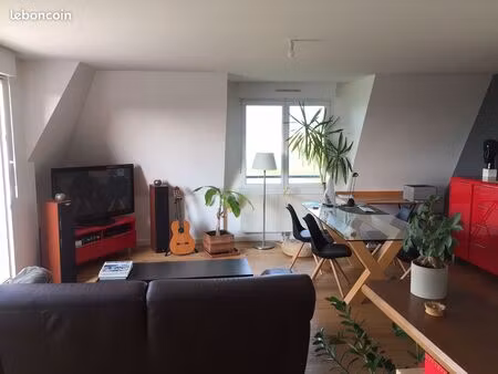 bel appartement - 3 pièces -76m2-dernier étage