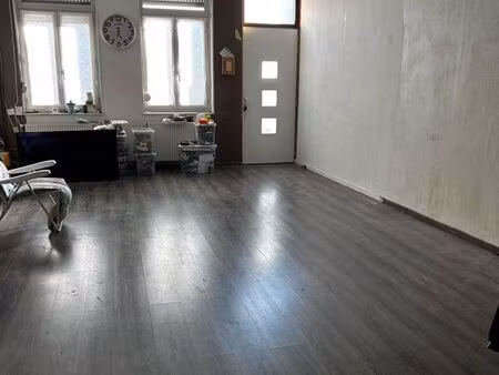 maison 5 pièces 4 chambres potentiel d’aménagement