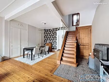 maison 4 pièces 143 m²