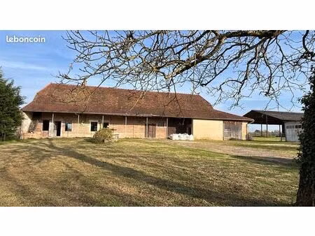 ferme bressanne sur 3.5 ha de terrain