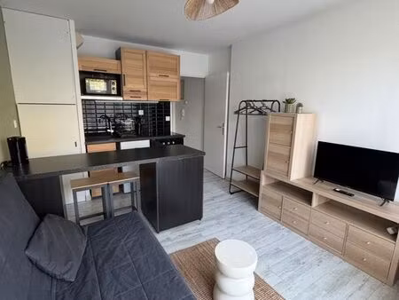 studio meublé 18 m² avec balcon – lumineux et bien situé
