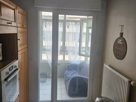 t2 51m² terrasse + loggia + parking possible – standing – proche gare